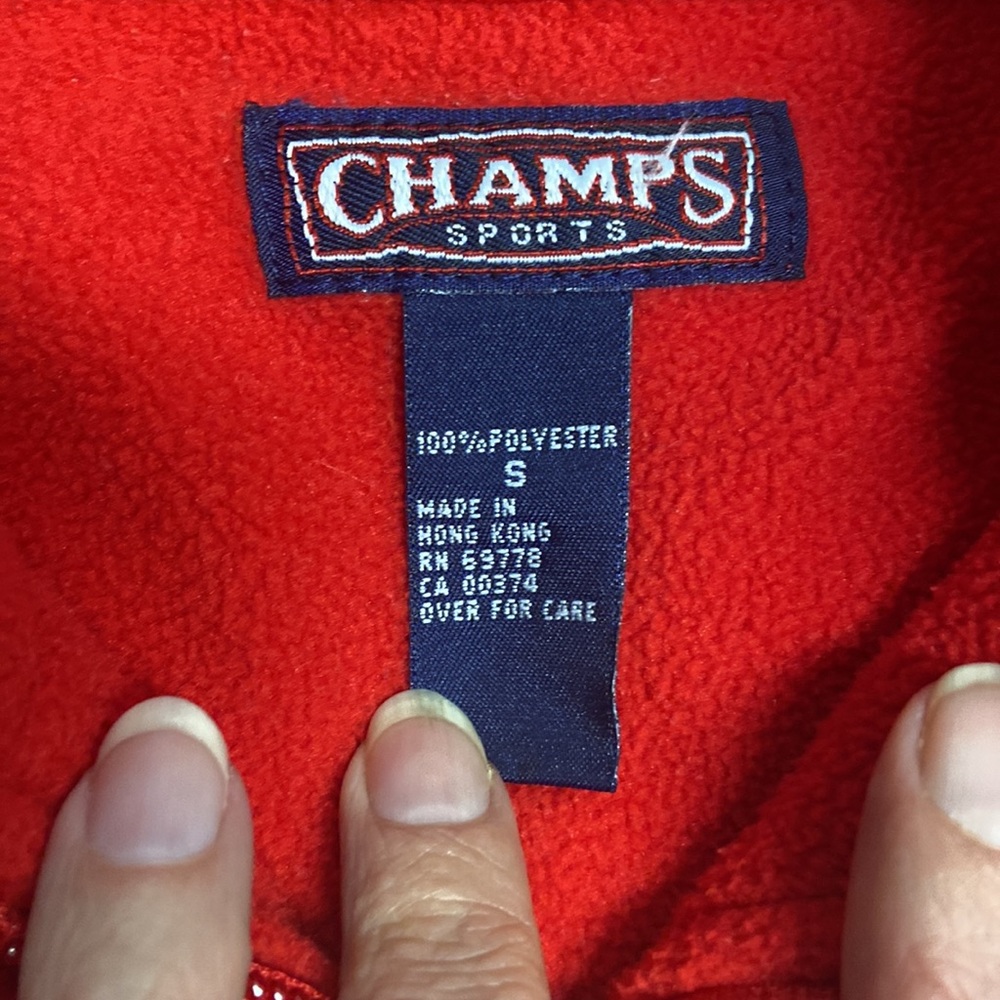 HPโค๏ธ! VTG Champs Sports Red fleece zip up vest. In EUC 90โs. Soft & warm! - Picture 2 of 8